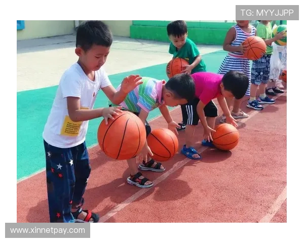 从街头到赛场:陈芳的篮球梦想与人生旅程 从街头到赛场:陈芳的篮球梦想与人生旅程