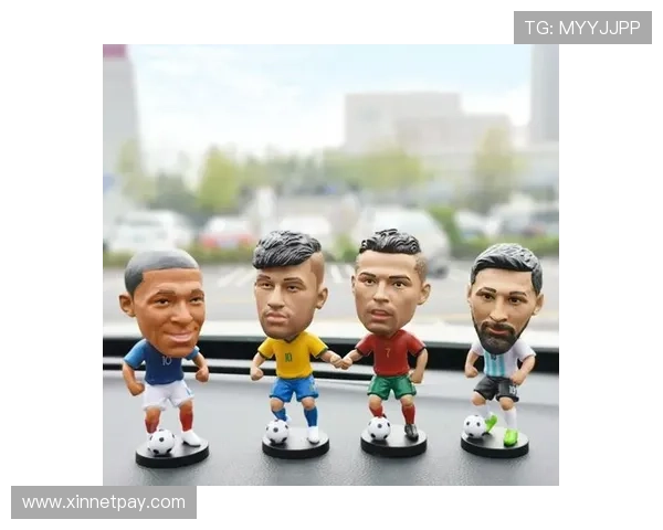 全新足球明星手办震撼发布精美细节展现运动魅力与个性风采