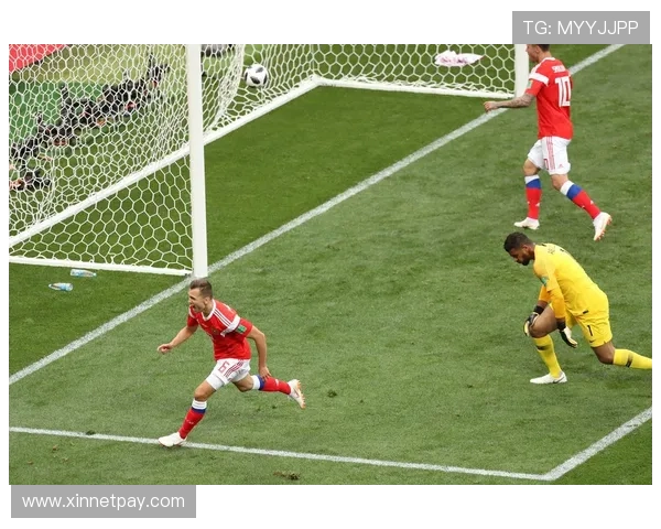 足球明星们的帅气进球瞬间解析与精彩动作回顾