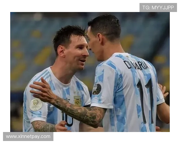 足球明星捧杯瞬间珍藏图集展现荣耀与激情的完美时刻